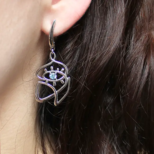 Серебряные серьги с фианитами