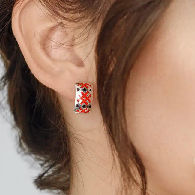 Серебряные серьги с эмалью "Добро"