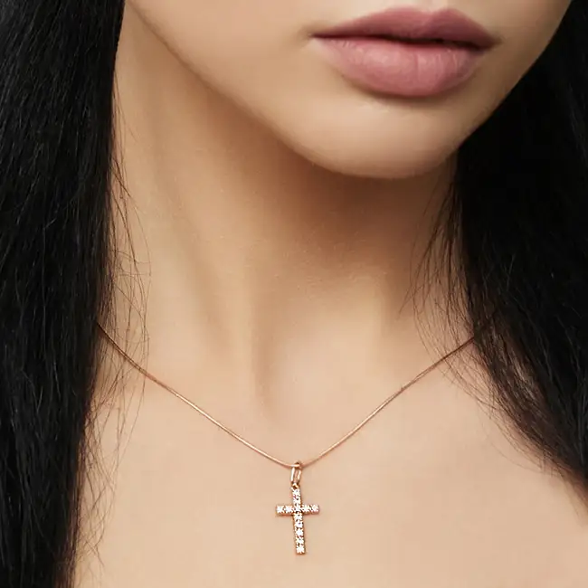 золотой крестик с бриллиантами