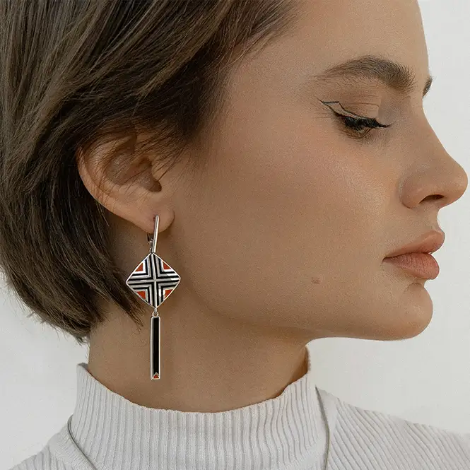 Серебряные серьги с эмалью