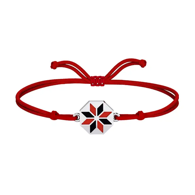 Браслет на нити с серебряным  элементом "Звезда"