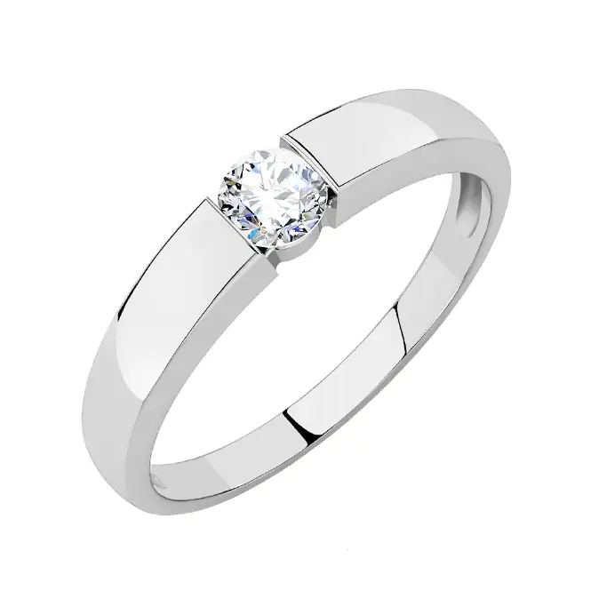 Серебряное кольцо с фианитом
