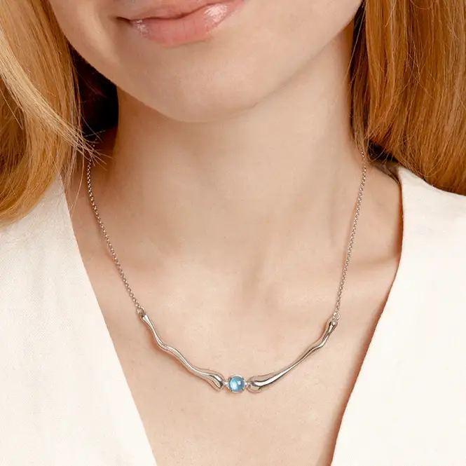 Серебряное колье с топазом
