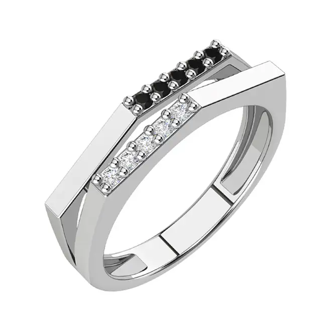 Серебряное кольцо с фианитами