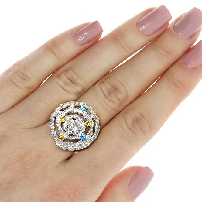 Серебряное кольцо с фианитами