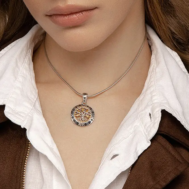 Серебряный кулон с эмалью и золочением