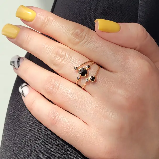 Золотое кольцо с фианитами