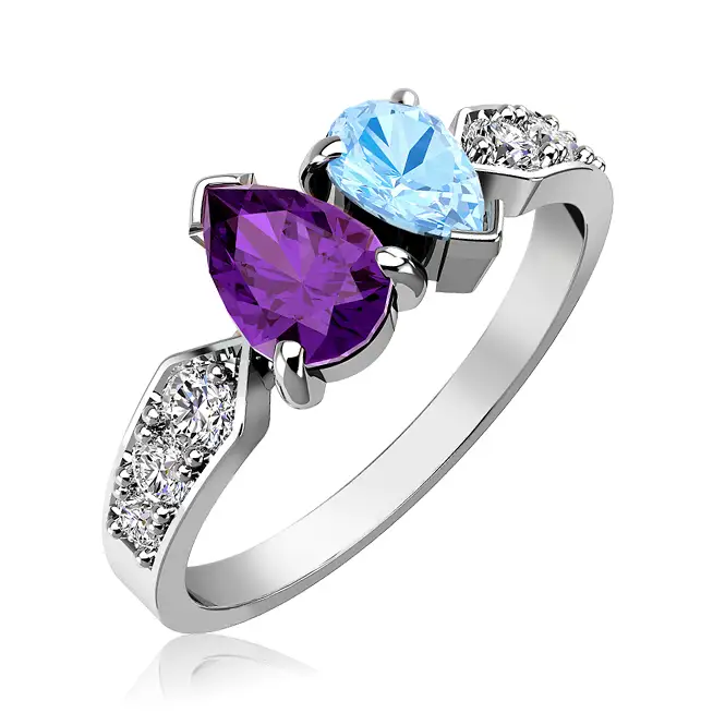 Серебряное кольцо с фианитами