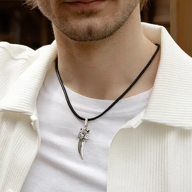 Серебряный кулон с фианитами