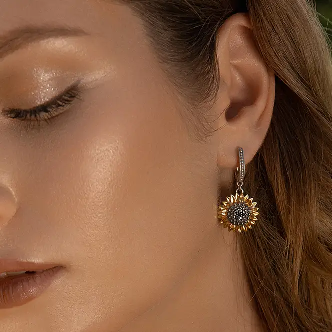 Серебряные серьги с фианитами и золочением