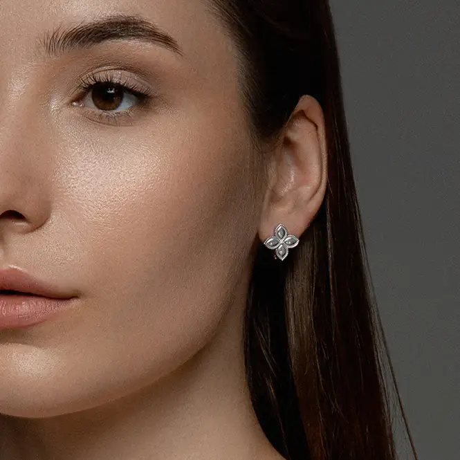 Серебряные серьги с бриллиантами