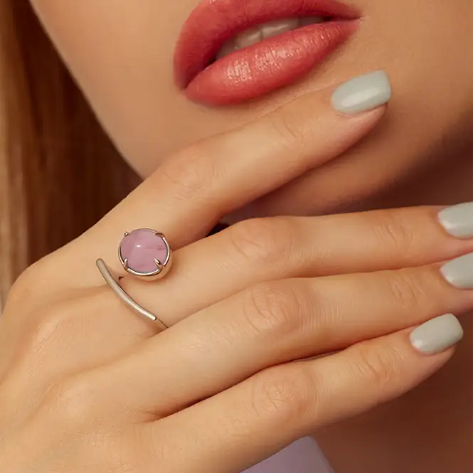 Серебряное кольцо с розовым кварцем
