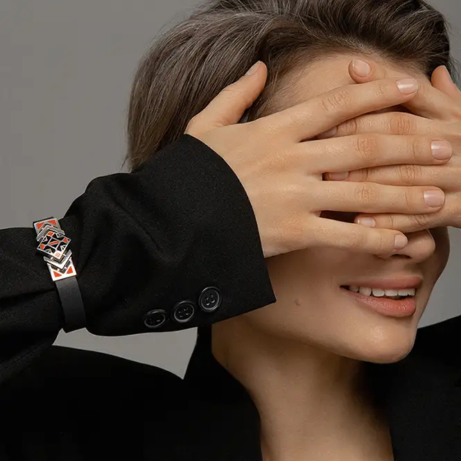 Серебряный браслет с эмaлью