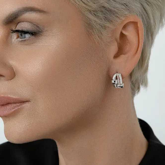 Серебряные серьги с бриллиантами