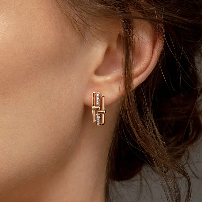 Золотые серьги с бриллиантами