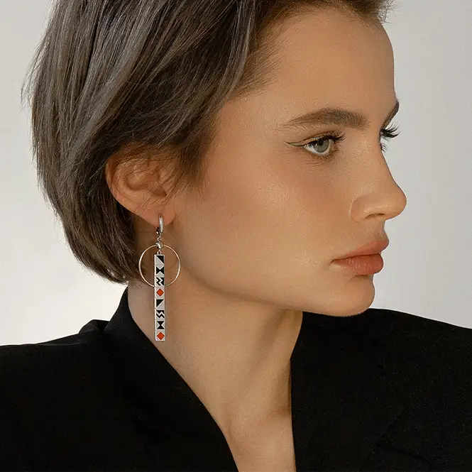 Серебряные серьги с эмалью