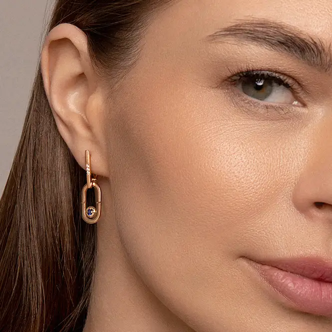 Золотые серьги с бриллиантами и сапфирами