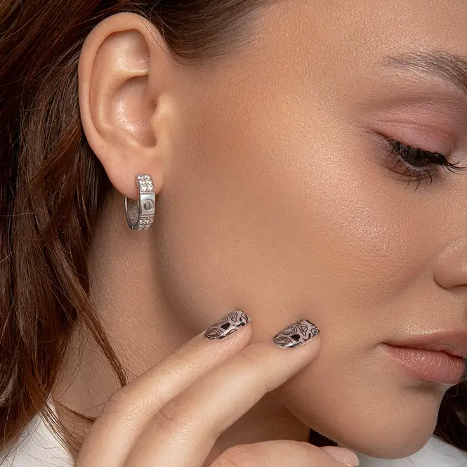 Серебряные серьги с фианитами