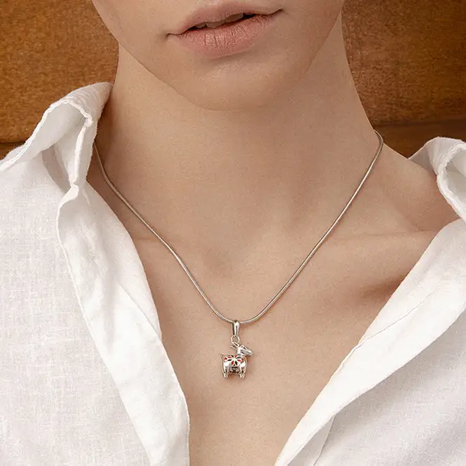 Серебряный кулон с эмалью 