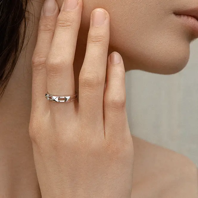 Серебряное кольцо 