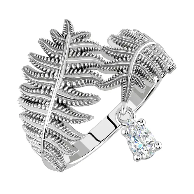 Серебряное кольцо с фианитом