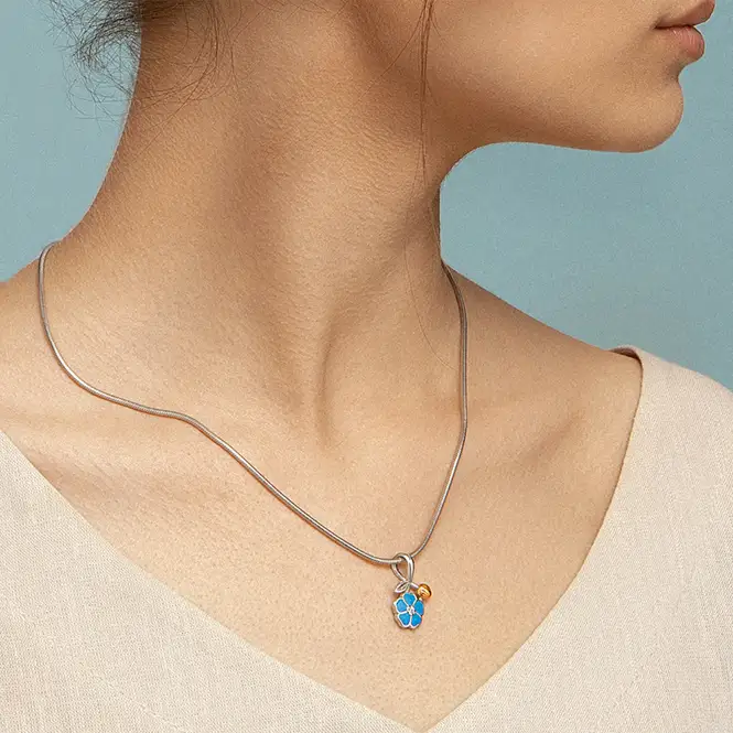 Серебряный кулон с эмалью, фианитом и золочением